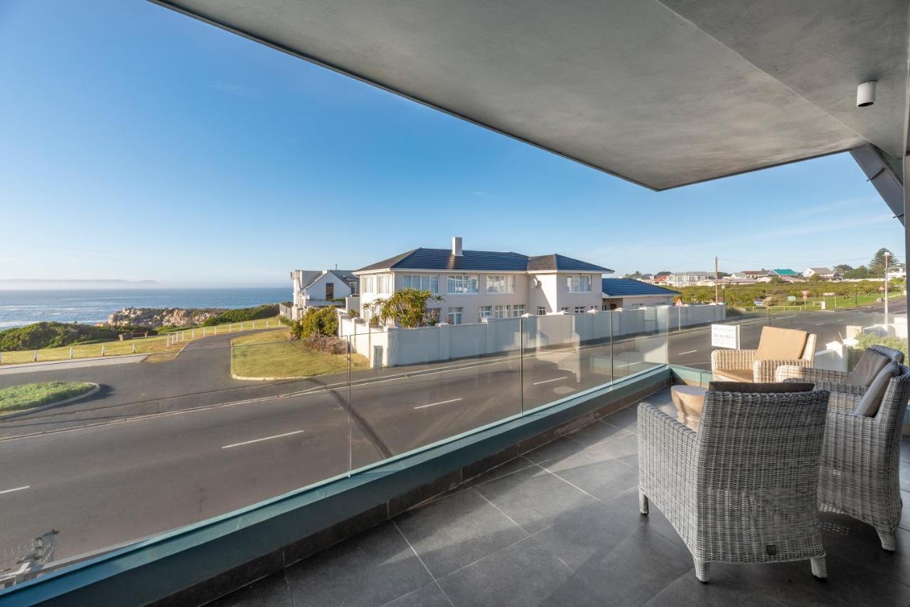 17 Marine, 2 Bedroom Sea-Facing Apt101 Hermanus Zewnętrze zdjęcie